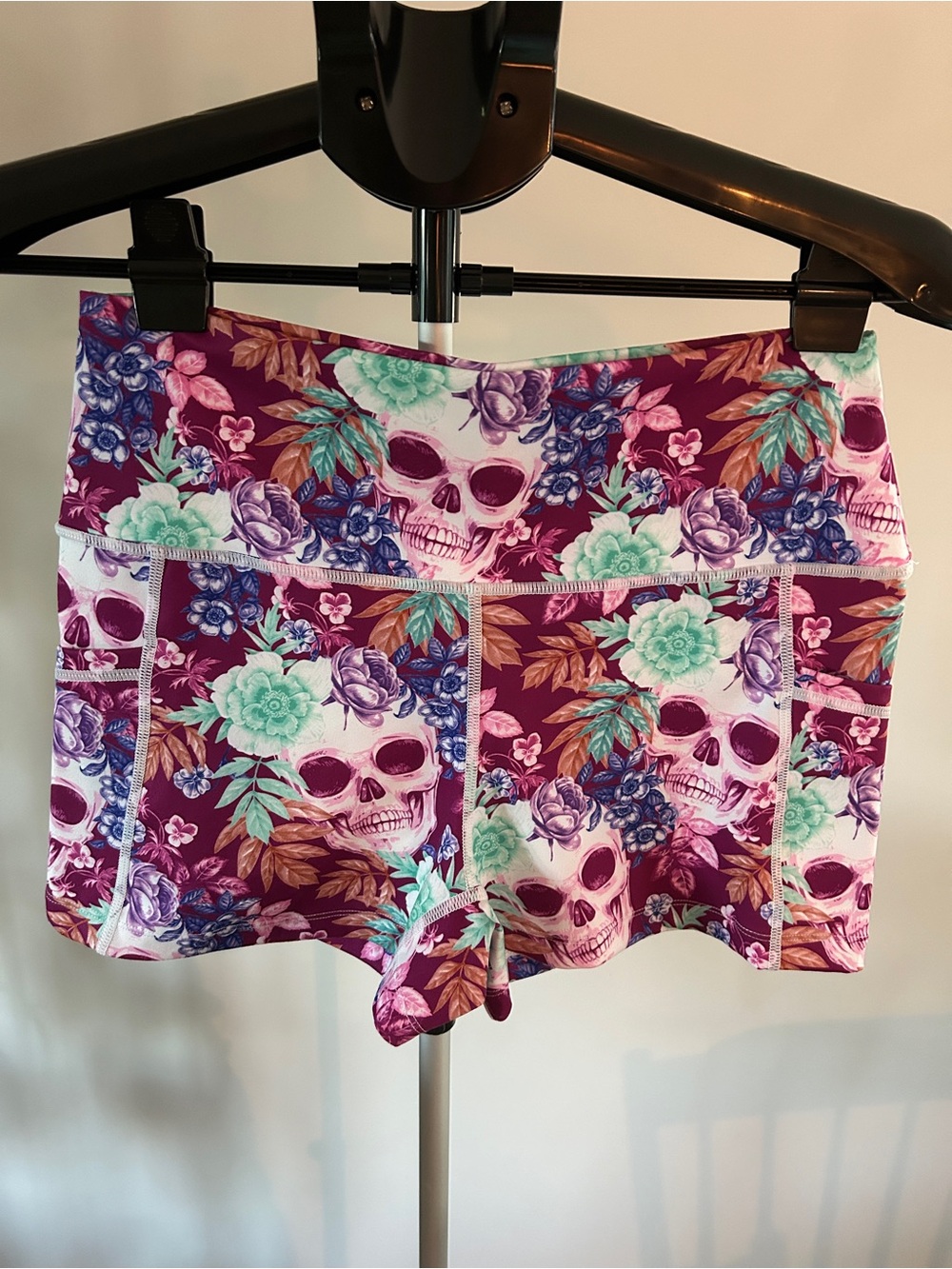 Floral Skull Print Women's Active Shorts in Magenta